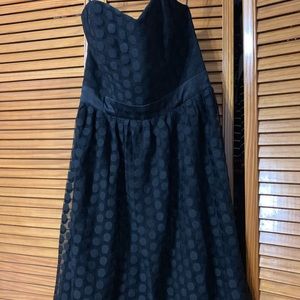 White House black market size 8 black dress